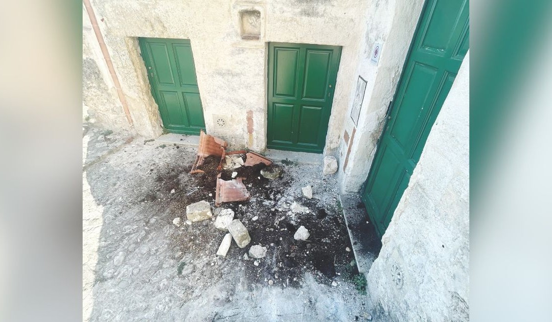 Matera, i Sassi in mano ai vandali