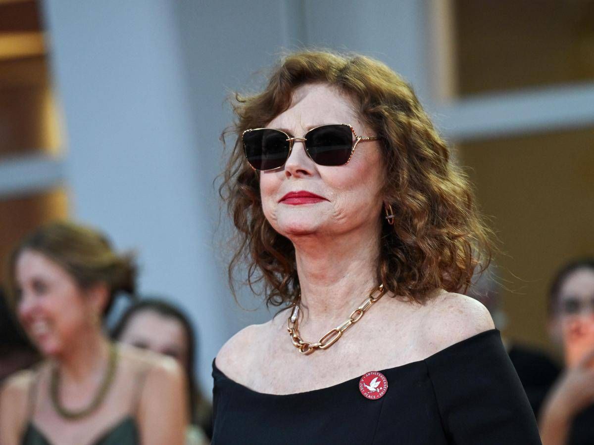 https://www.quotidianodelsud.it/wp-content/uploads/2026/09/venezia-83-susan-sarandon-spilla-palestina-ipa.jpeg