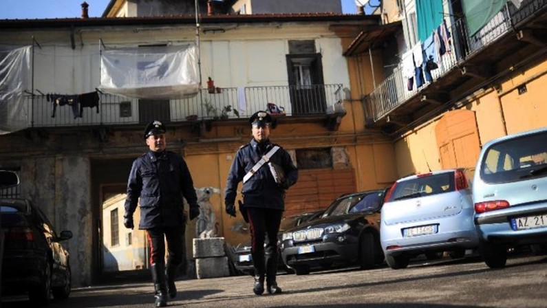 La roccaforte dei Cosco in via Montello a Milano, l’inferno da cui fuggivano Lea e Denise