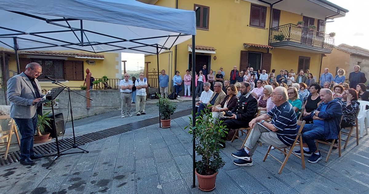 https://www.quotidianodelsud.it/wp-content/uploads/2026/09/vibo-inaugurazione-punto-ascolto-sociale-2.jpg