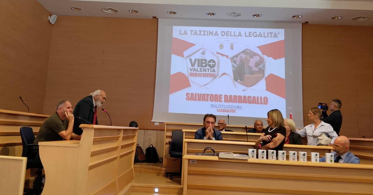 https://www.quotidianodelsud.it/wp-content/uploads/2026/09/vibo-tazzina-della-legalita-3.jpg
