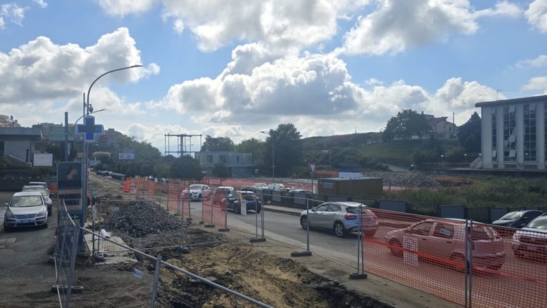 Vibo, i lavori in via degli Artigiani dureranno tre mesi: spostata parte del mercato
