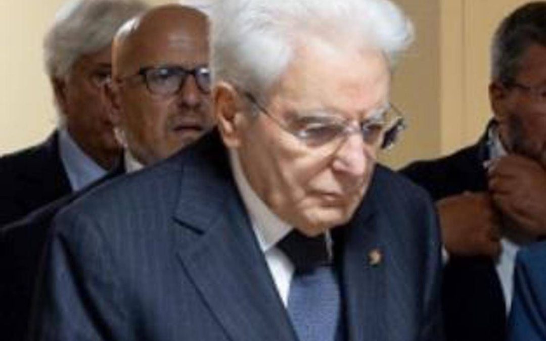 Violenza sulle donne, Mattarella: “Emergenza di primaria importanza nel nostro Paese”