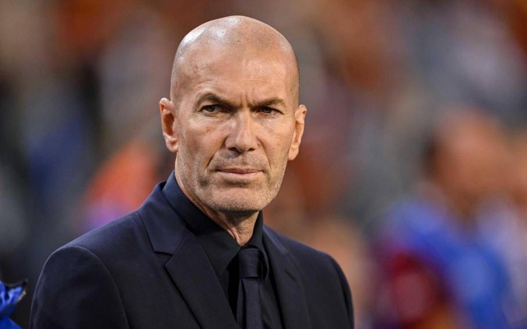 Zidane, gaffe del giornalista dopo Belgio-Francia: “Sono con l’allenatore del Real Madrid”