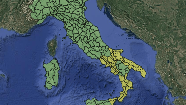Maltempo, allerta meteo gialla per temporali martedì 13 ottobre: la mappa delle regioni a rischio