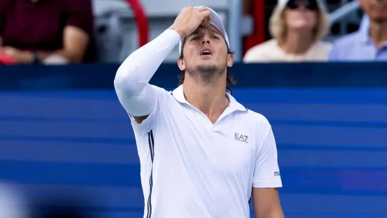 Tennis, giornata negativa per l’Italia: Darderi saluta Tokyo, Paolini out da Pechino