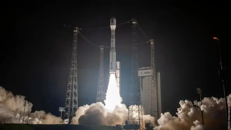 Il satellite cinese-europeo Smile invia le prime immagini dallo spazio
