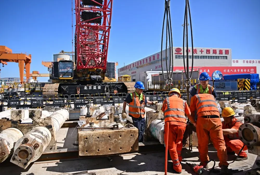 Completata la perforazione della galleria sottomarina più lunga della Cina