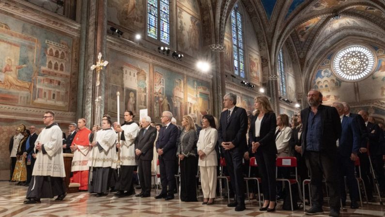 Mattarella “San Francesco ci insegna colpa più grande uccidere in nome Dio”