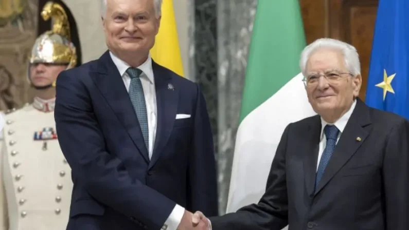 Mattarella “Da Italia e Lituania importante contributo per sicurezza e pace”