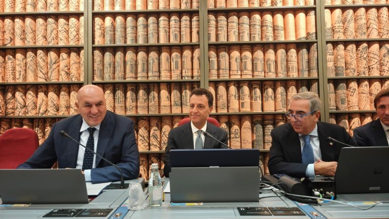 Ue, Crosetto “Sulla difesa comune l’Italia contribuisce per il 33%”