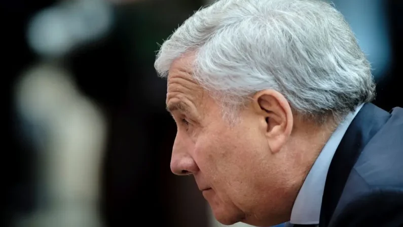 Tajani “Extraprofitti sono tassa odiosa. Ma chi decide cosa è extra?”