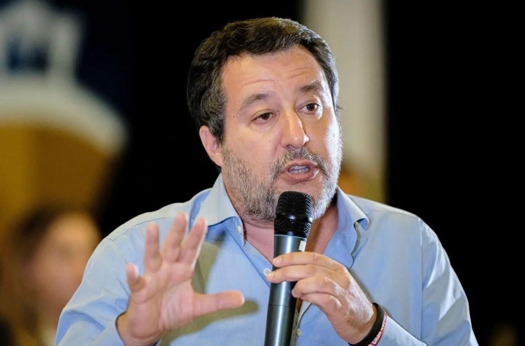 Salvini “Non sarà una manovra lacrime e sangue, vogliamo la pensione a 64 anni”