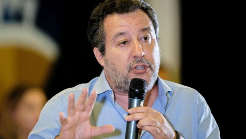 Salvini “Non sarà una manovra lacrime e sangue, vogliamo la pensione a 64 anni”