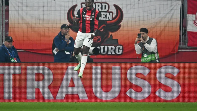 Show Cisse in Europa League, il Milan travolge il Salisburgo 4-0