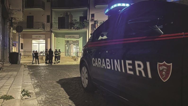 Assalto al bancomat di Venosa: portati via più di 50mila euro