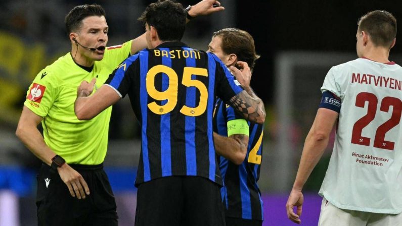 Inter-Shakhtar, nerazzurri in dieci al 68’: Bastoni espulso dopo due gialli in due minuti