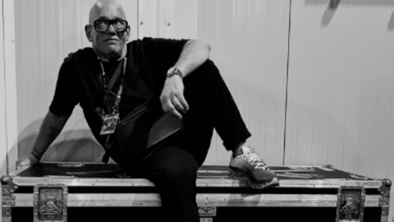 Addio ad Antonio Boccuni, morto improvvisamente lo storico bodyguard dei Negramaro: “Vuoto incolmabile”