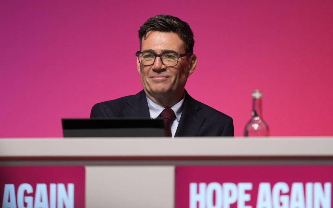 Brexit, svolta nel Regno Unito: Burnham apre al rientro nell’Ue. Macron: “Sareste i benvenuti”