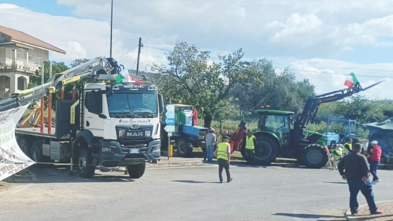 Caro vita, la mobilitazione: «Andiamo avanti a oltranza»