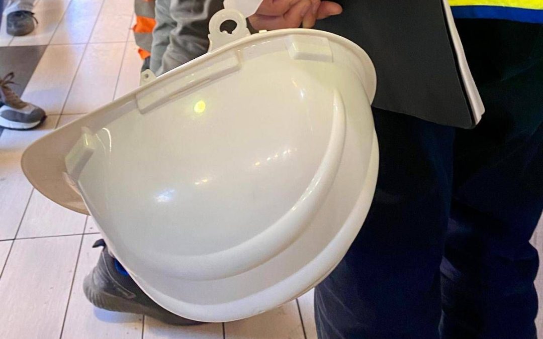 Rimini, operaio cade da impalcatura: muore a 59 anni