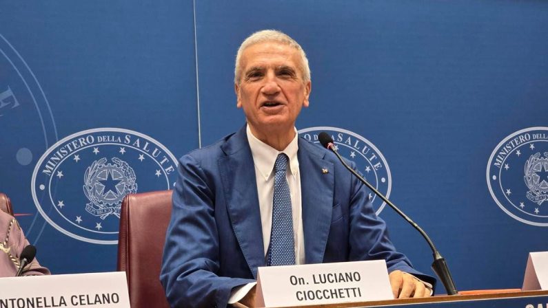 Malattie reumatologiche, Ciocchetti (Fdi): “Cure e farmaci innovativi accessibili a tutti”