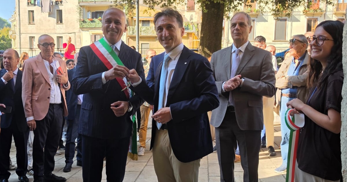 https://www.quotidianodelsud.it/wp-content/uploads/2026/10/consegna-chiavi-complesso-san-dpmenico.jpg