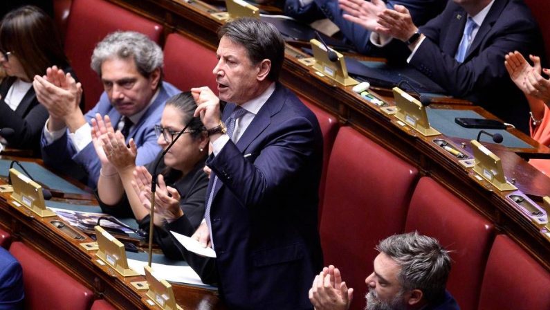 Legge elettorale, Conte attacca: “Governo ispirato dal nostalgia del Ventennio”
