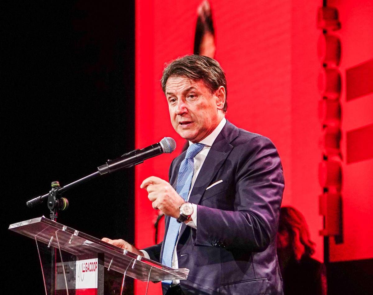 https://www.quotidianodelsud.it/wp-content/uploads/2026/10/conte-fg-1010.jpeg