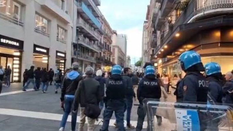 Corteo non autorizzato a Bari, timori tra i commercianti