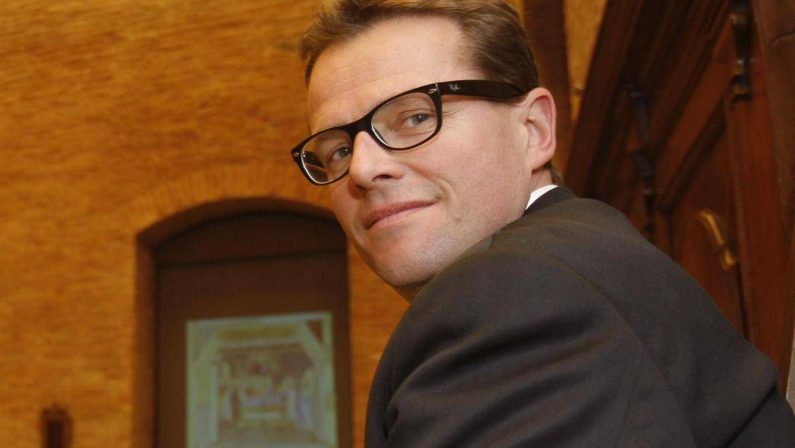 David Rossi, il giallo dell’uomo nel vicolo: in Commissione approda perizia Ris sul video