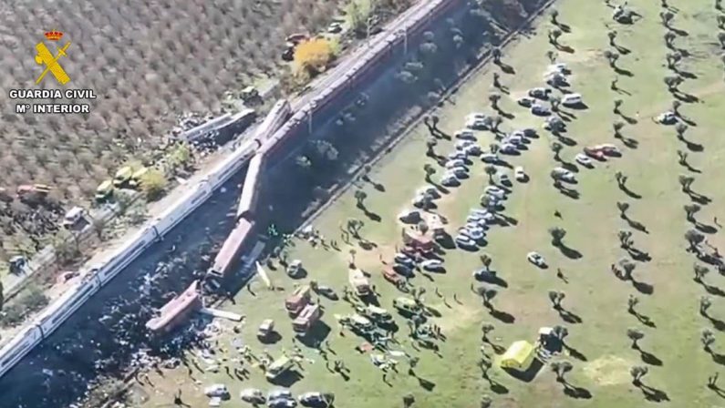 Disastro ferroviario Spagna, anche un cosentino sul treno