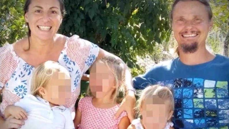 Famiglia nel bosco, Pillon: “I bambini passeranno il weekend da soli con i genitori”