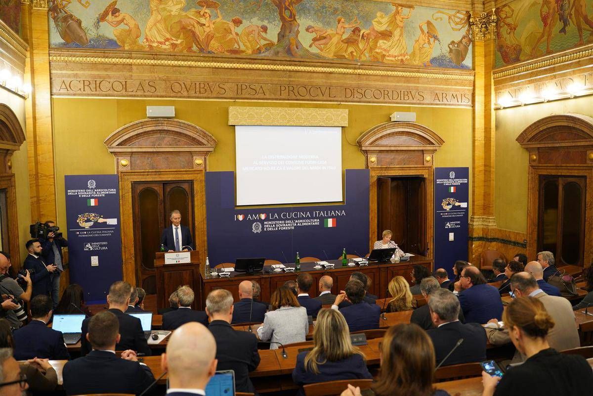 https://www.quotidianodelsud.it/wp-content/uploads/2026/10/federdistribuzione-adn.jpeg