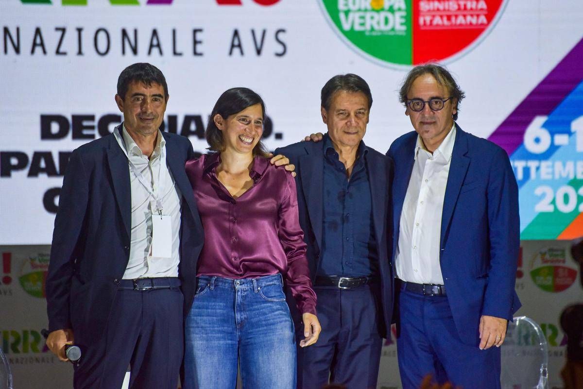 https://www.quotidianodelsud.it/wp-content/uploads/2026/10/festa-avs-fratoianni-schlein-conte-bonelli-ipa.jpeg