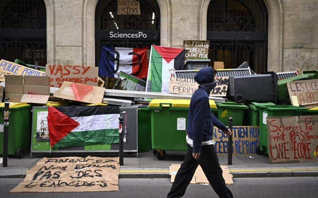 Francia, esplode la protesta dei liceali: oltre 200 feriti. Stop alle granate della polizia