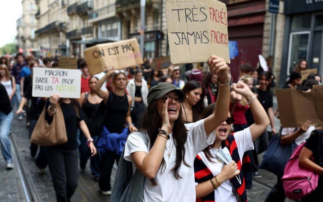 Francia, Mesnil (sindacato liceale): “Bisogna intensificare la protesta”