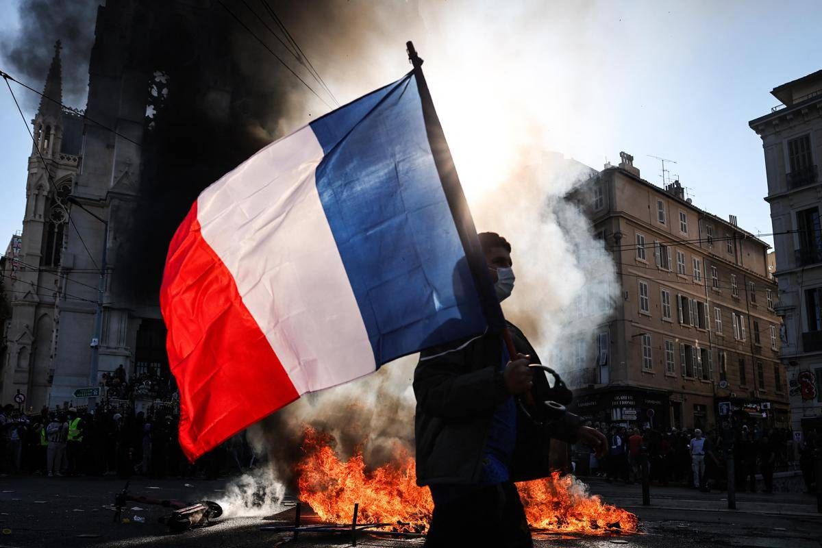 https://www.quotidianodelsud.it/wp-content/uploads/2026/10/francia-proteste3-afp-1-.jpeg