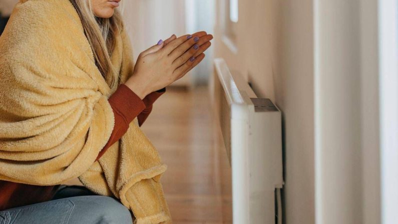 Riscaldamenti, via all’accensione dei termosifoni: le quattro linee guida per l’inverno