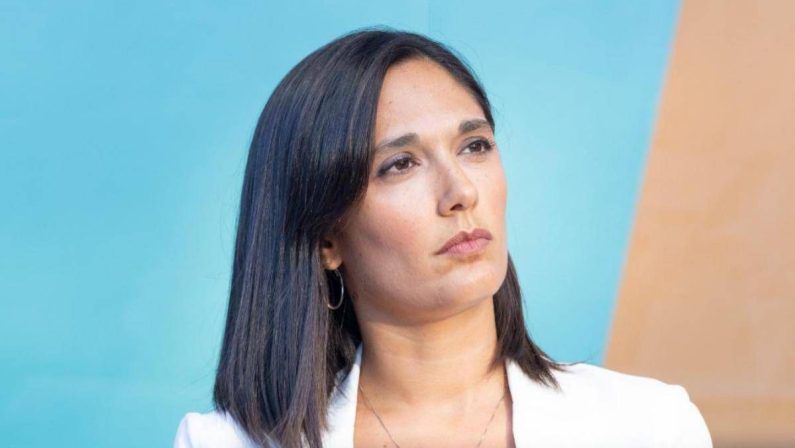 Rai, Giulia Presutti spostata alla redazione di ‘Mi manda Rai3’ dopo rinuncia a conduzione Report