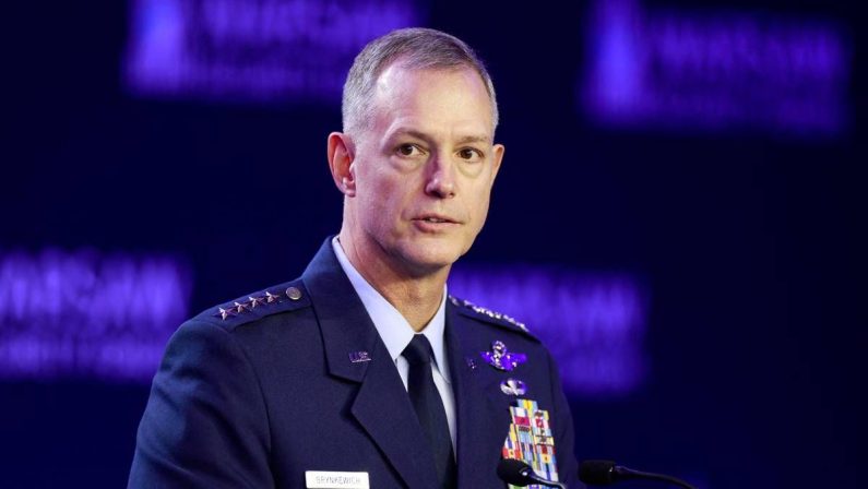 Nato, il comandante Grynkewich: “Non cerchiamo guerra con nessuno ma siamo pronti”