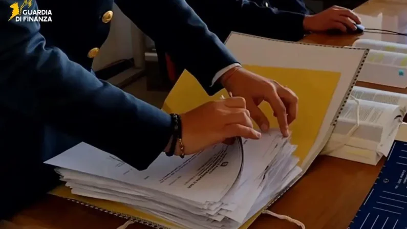 Puglia, curatrice fallimentare ai domiciliari, sequestrati oltre 500mila euro