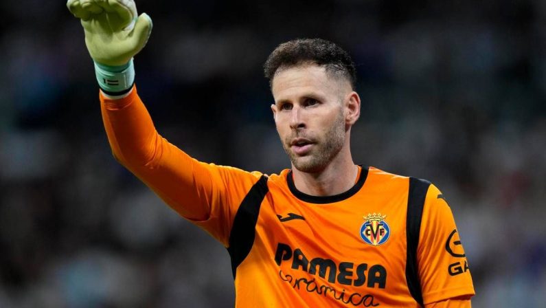Villarreal, rapina a mano armata in casa per Gulacsi: salta il Napoli