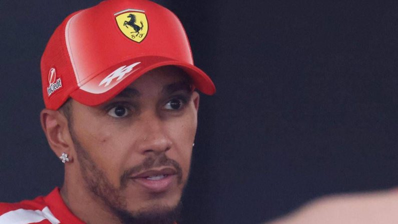 Hamilton difende Vasseur: “E’ la persona giusta, puntate il dito su chi è più in alto”
