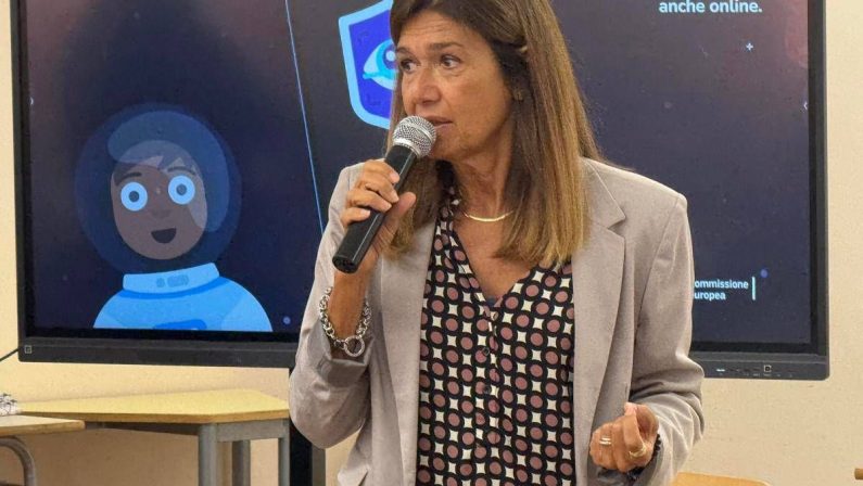 Behind Your Screen, la dirigente scolastica dell’istituto Orsa Maggiore: “Fondamentale feedback ragazzi”