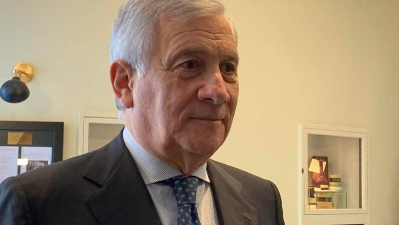 Lieve malore per Tajani, solo uno sbalzo di pressione: il ministro sta bene