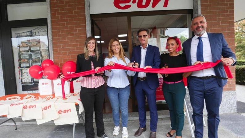 Energia, E.ON apre ad Orbassano neo punto vendita per accompagnare famiglie e imprese nel risparmio
