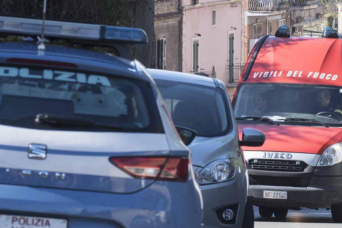 https://www.quotidianodelsud.it/wp-content/uploads/2026/10/incendio-in-via-laurentana.jpeg