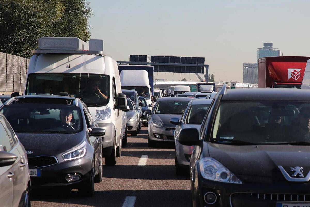 https://www.quotidianodelsud.it/wp-content/uploads/2026/10/incidente-stradale-sull-a8-milano-varese.jpeg