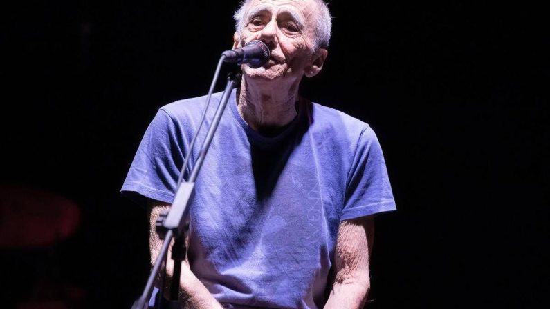 Roberto Vecchioni dopo lo stop ai concerti: “Al Premio Campiello non potevo mancare”